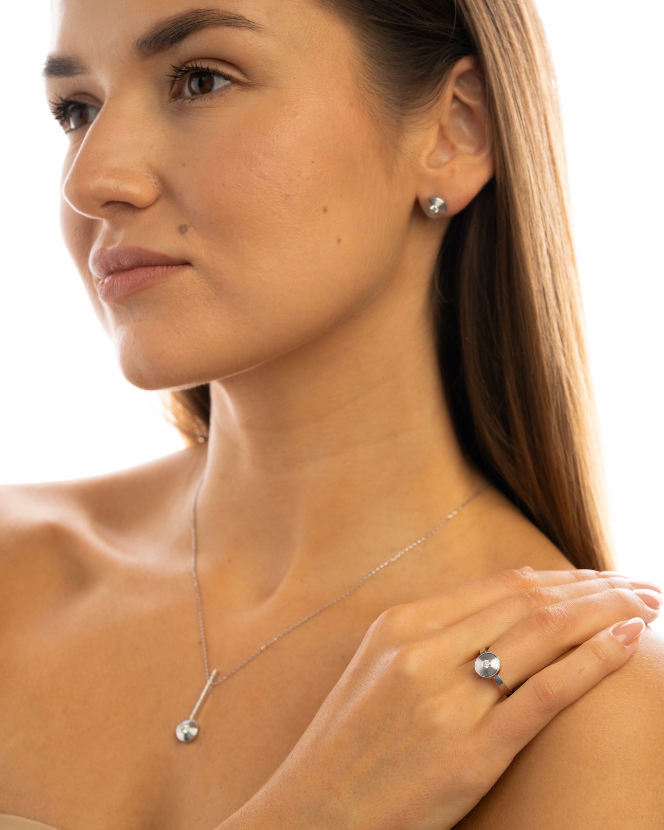 pakabukas su deimantu