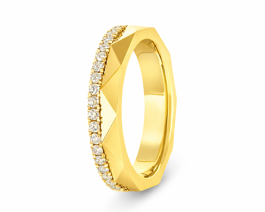 geltono aukso žiedas su deimantais 